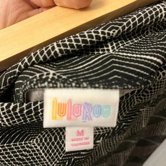 Women’s LuLaRoe Skirt Medium - Picture 3 of 8